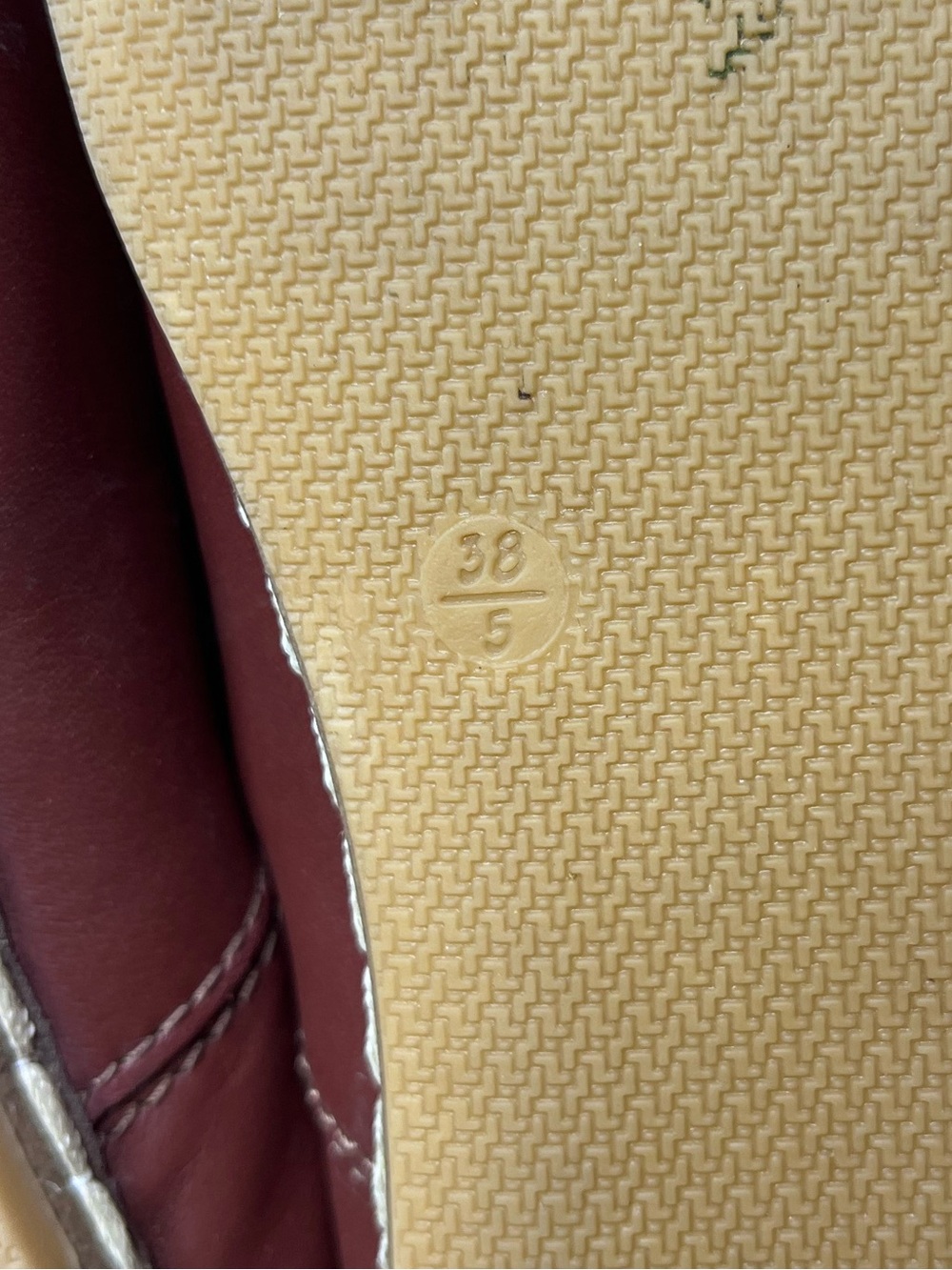 CHARIX Classic Leather Slip-On Shoes in Bordeaux size 8.5 (38.5) - Picture 6 of 13